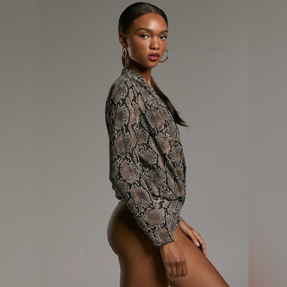 Aritzia Babaton Ambrose Snakeskin Print Bodysuit - Women’s Small NWT - Picture 3 of 14